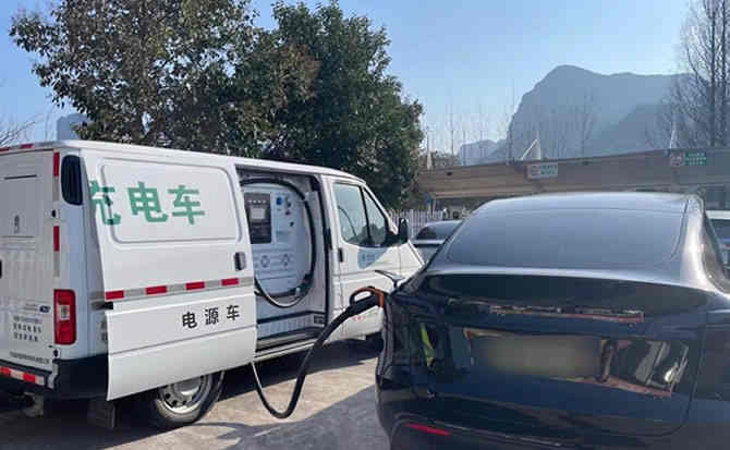 墨江汽车搭电